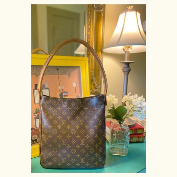 Louis Vuitton Looping GM - Picture 2 of 12